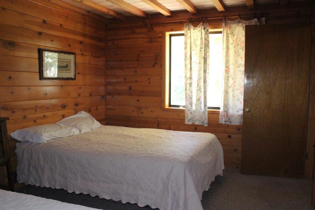 Twin Lakes Resort Bridgeport Rom bilde