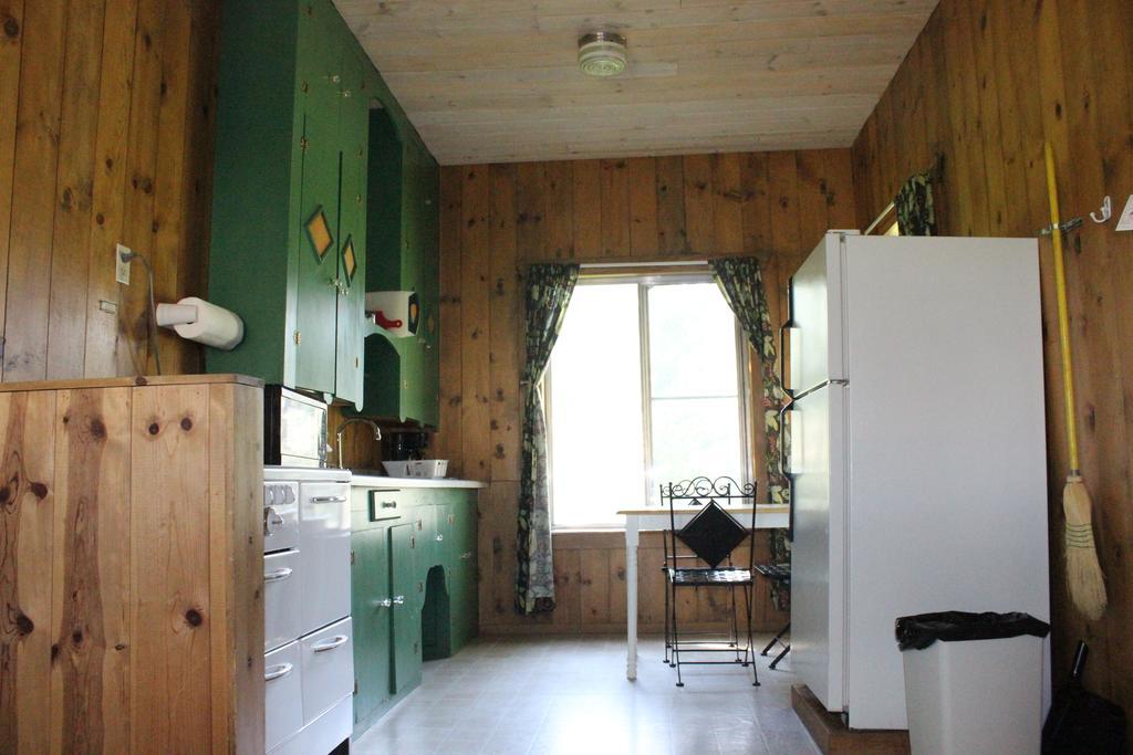 Twin Lakes Resort Bridgeport Rom bilde