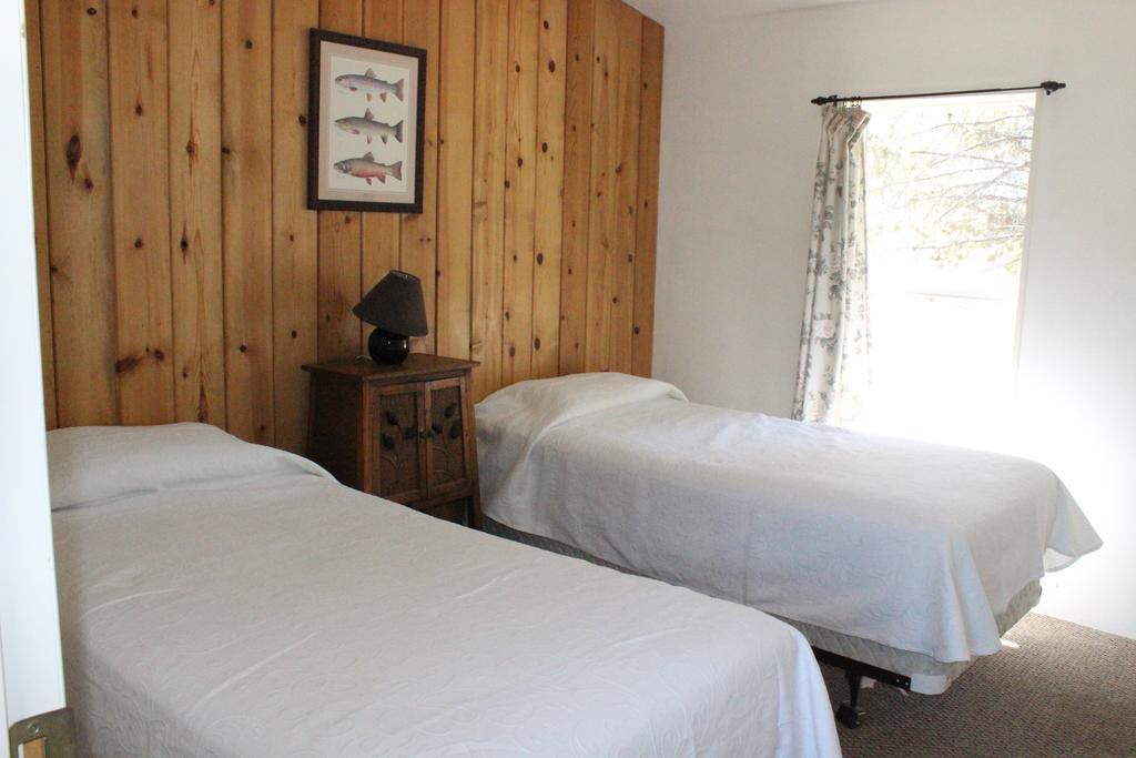 Twin Lakes Resort Bridgeport Rom bilde