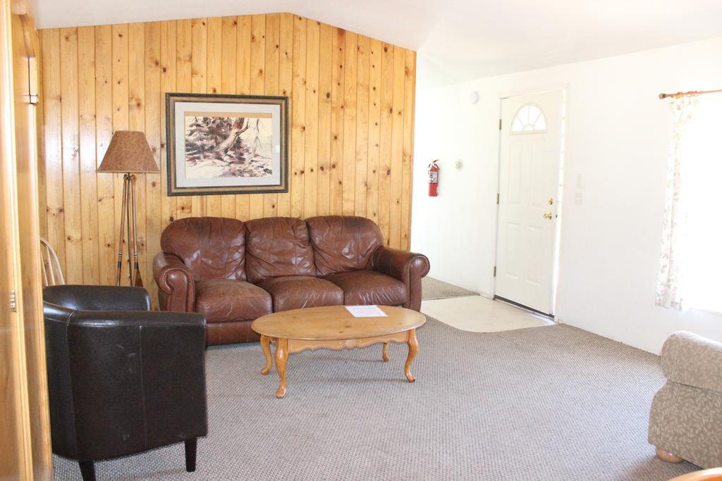 Twin Lakes Resort Bridgeport Rom bilde